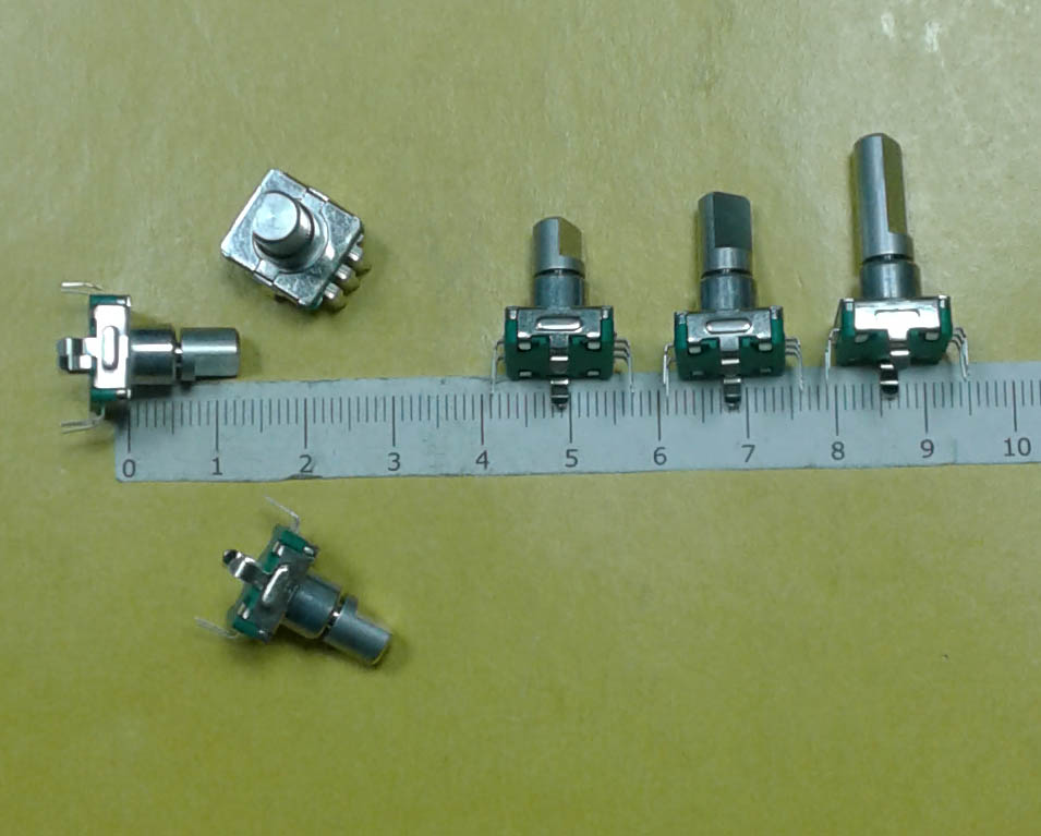 Энкодер №18 с кнопкой EC11-1SD5x4,5-L12 F5